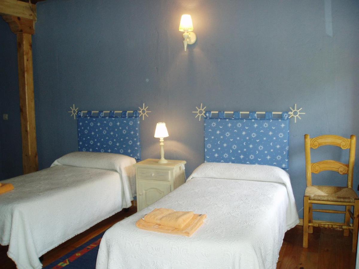 Hotel Rural El Urogallo Murias de Paredes Zimmer foto