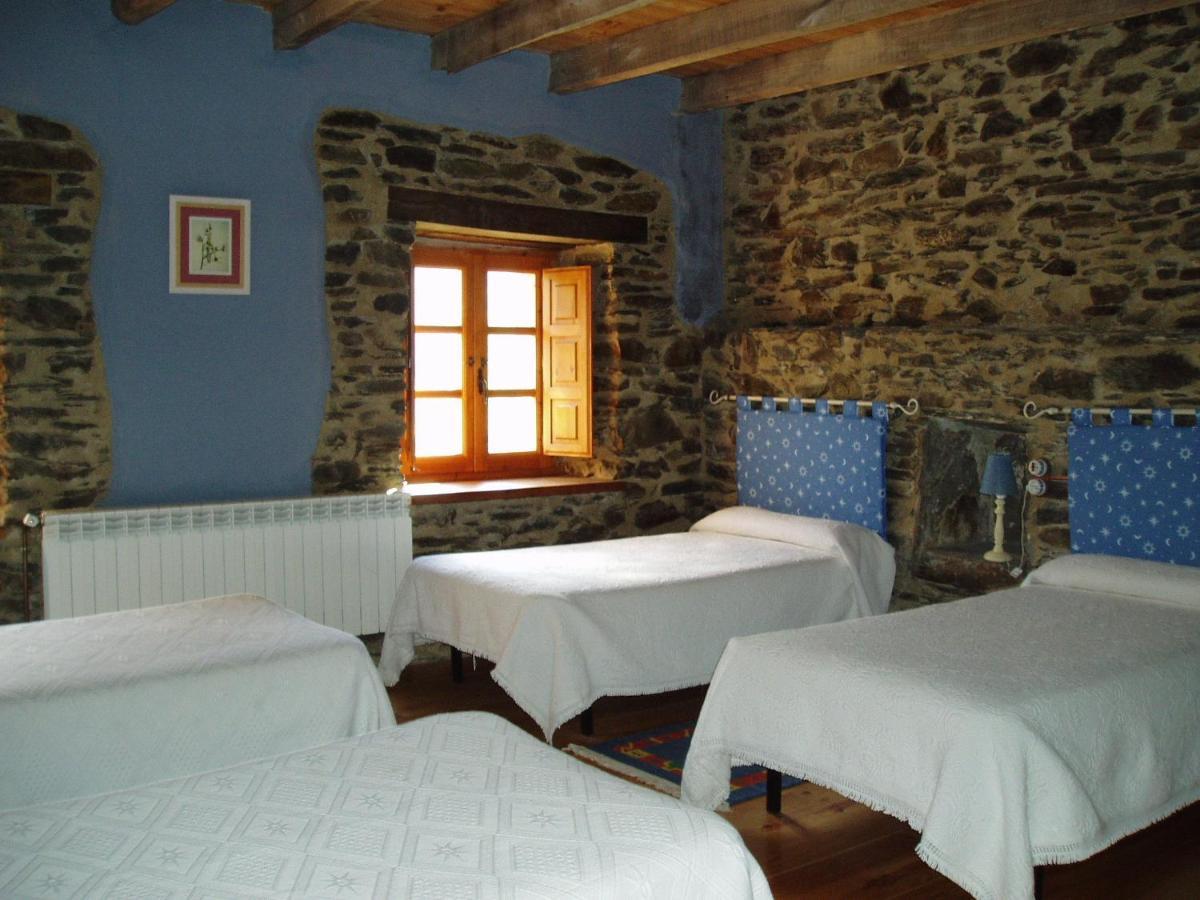 Hotel Rural El Urogallo Murias de Paredes Zimmer foto