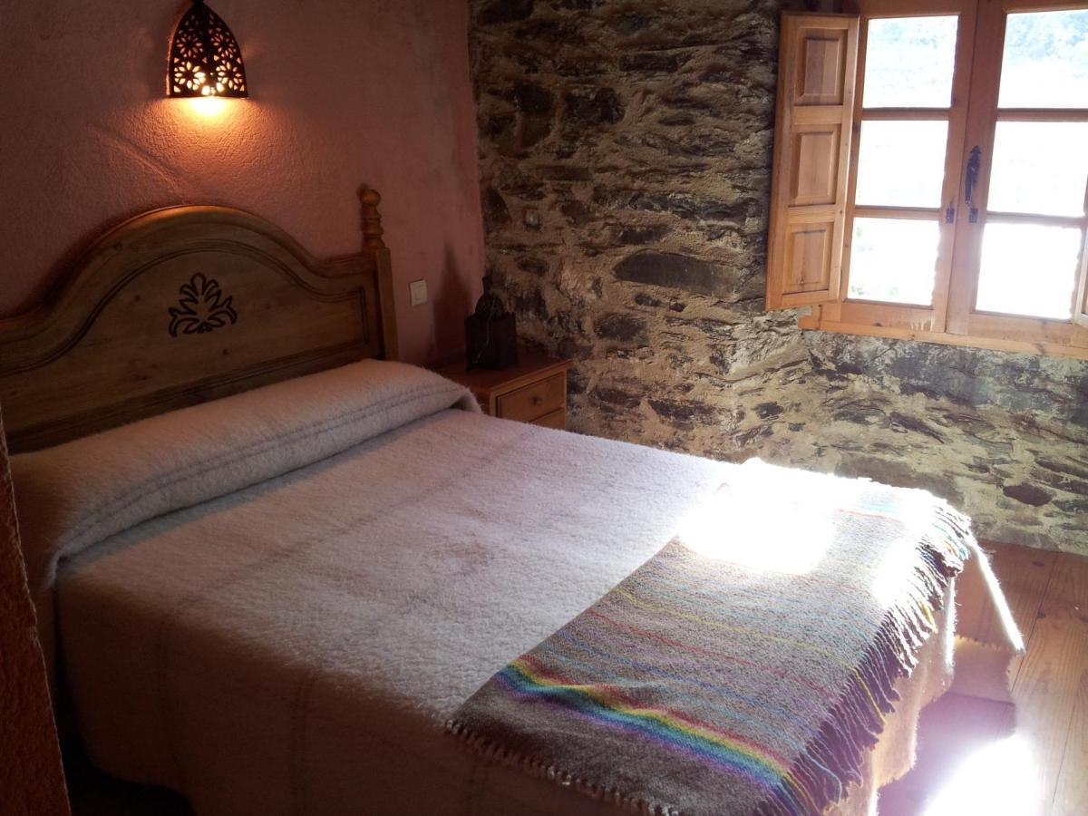 Hotel Rural El Urogallo Murias de Paredes Zimmer foto